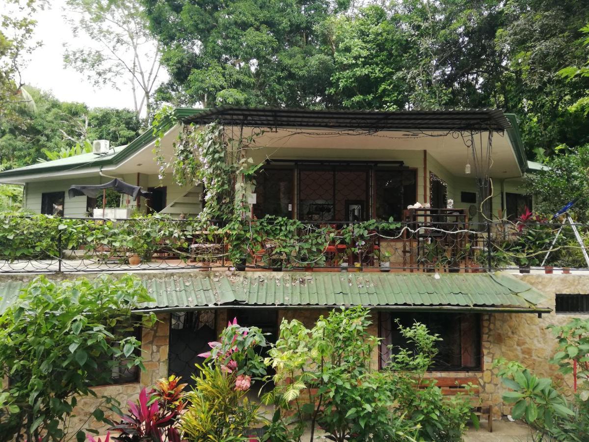 La Montanita Lodge Manuel Antonio Buitenkant foto